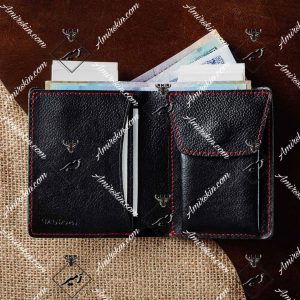 کیف پول چرم همراه با محتویات
