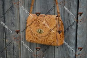 کیف چرم دوشی گلدار