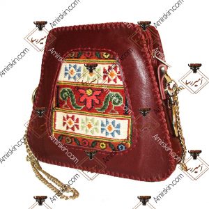 کیف قهوه ای چرم گلیم دار